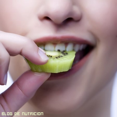 alimentación sana con frutas